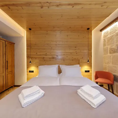 Planinarski Dom Vosac * 马卡尔斯卡