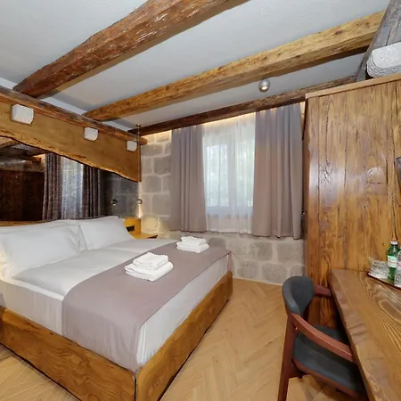 Planinarski Dom Vosac 酒店 马卡尔斯卡