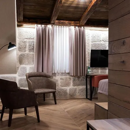 Planinarski Dom Vosac - Exklusiv * Makarska