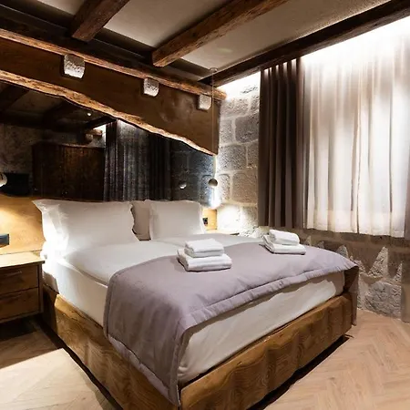Planinarski Dom Vosac - Exklusiv Hotel Makarska